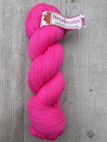 No 28 Neon Pink
